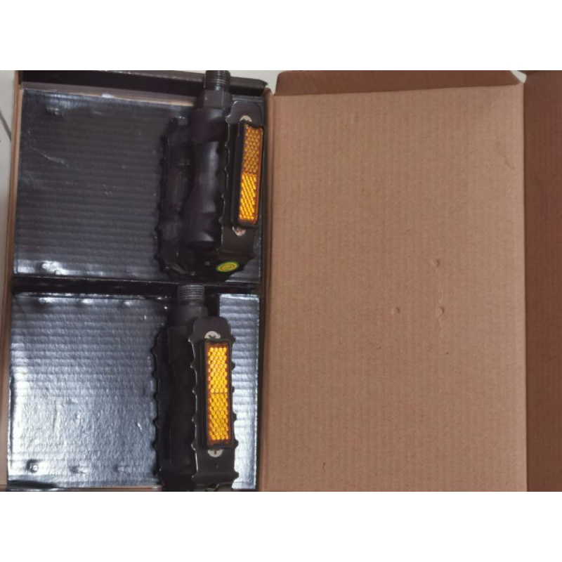 PRELOVED - Pedal Sepeda copotan Sepeda Lipat Dahon