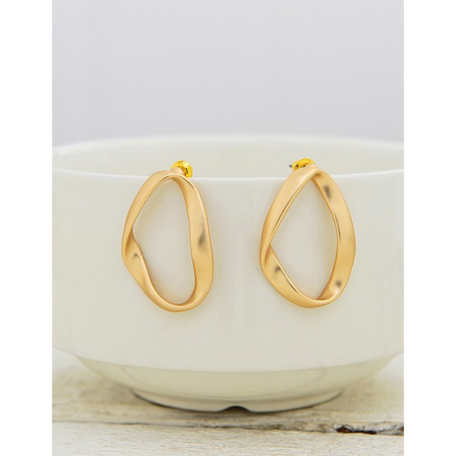 LRC Anting Tusuk Fashion Gold Alloy Earrings F47042