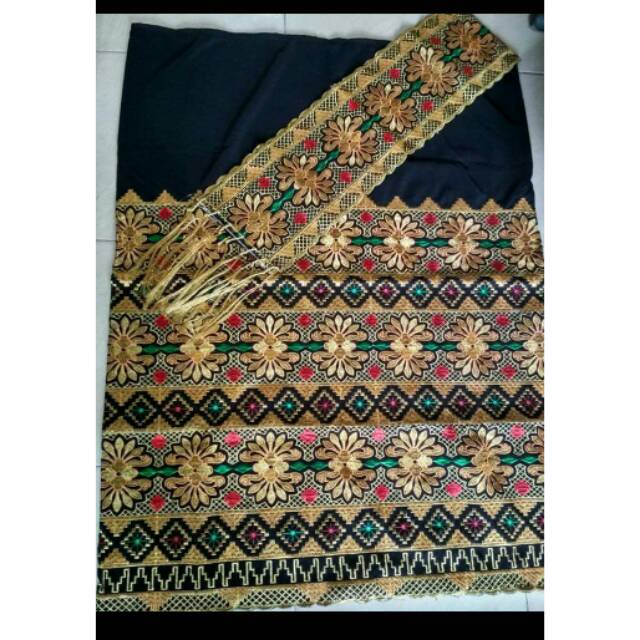 Sarung tapis lampung bordir