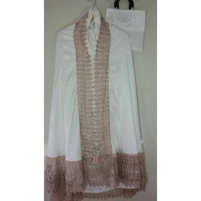 Mukena dewasa potongan 071057 bahan semi sutra premium warna putih