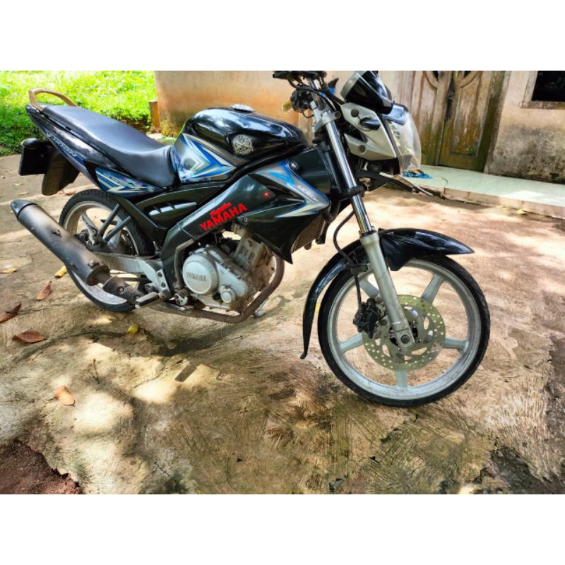 AKSESORIS VIXION OLD SAMBUNGAN SPAKBOR DEPAN VIXION OLD