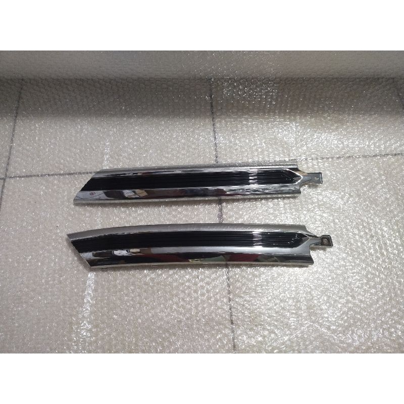 LIST GRILL ERTIGA SUZUKI XL7 2022 ORIGINAL