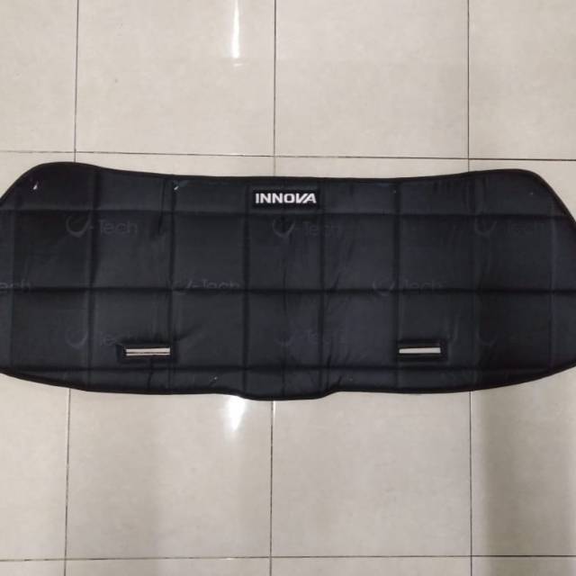 Peredam panas dan suara kap mesin Innova 2012 diesel