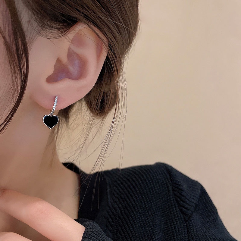 Anting Tusuk Gantung Bahan Sterling silver 925 Desain Hati Hitam Gaya Mewah Untuk Wanita