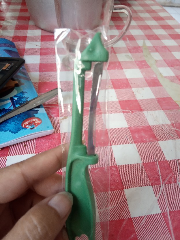 Alat Pengupas Kulit Buah Wortel Kentang Serba Guna