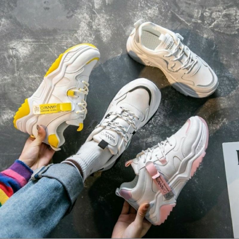 SEPATU WANITA / SNEAKERS WANITA WANWO