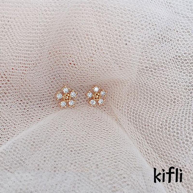 Anting Stud Kristal Berlian Bahan Titanium Steel S925 Untuk Wanita