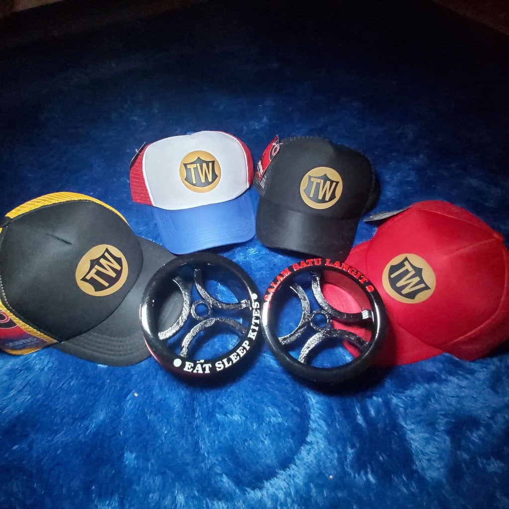 Topi Layangan TW cocok dipakai saat bermain layangan Edisi Terbatas Cap TW