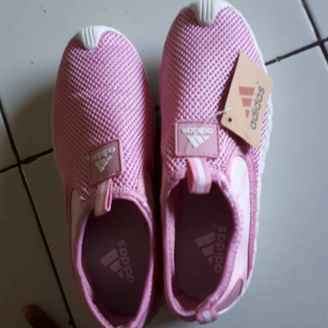 Adidas snaekers/adidas slip on