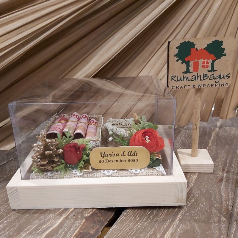 Kotak mahar untuk uang dan cincin