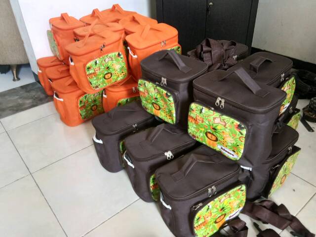 Tas lunch bag saku depan souvenir castem gambar printing.free desain