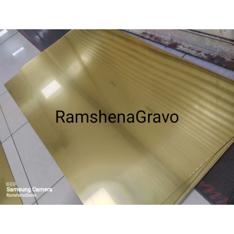 

Gravoply/Bahan Name Tag/Hair/Gold/Silver/60x120Cm Tebal 1.5mm