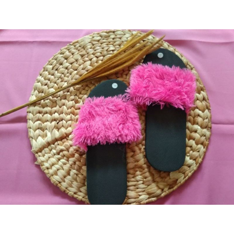 Sandal Selop Bulu