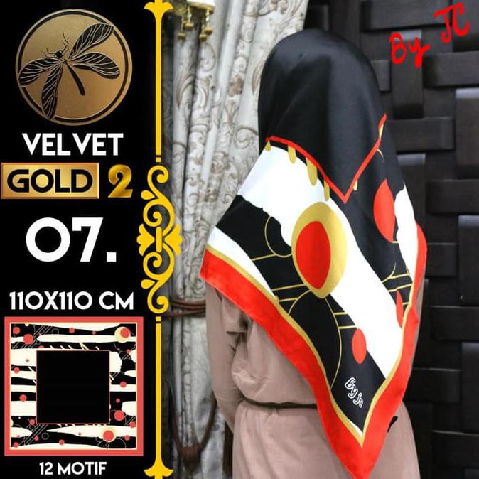 Jilbab Segi Empat Satin Black By Golden 2 / Velvet gold2 - Design 07