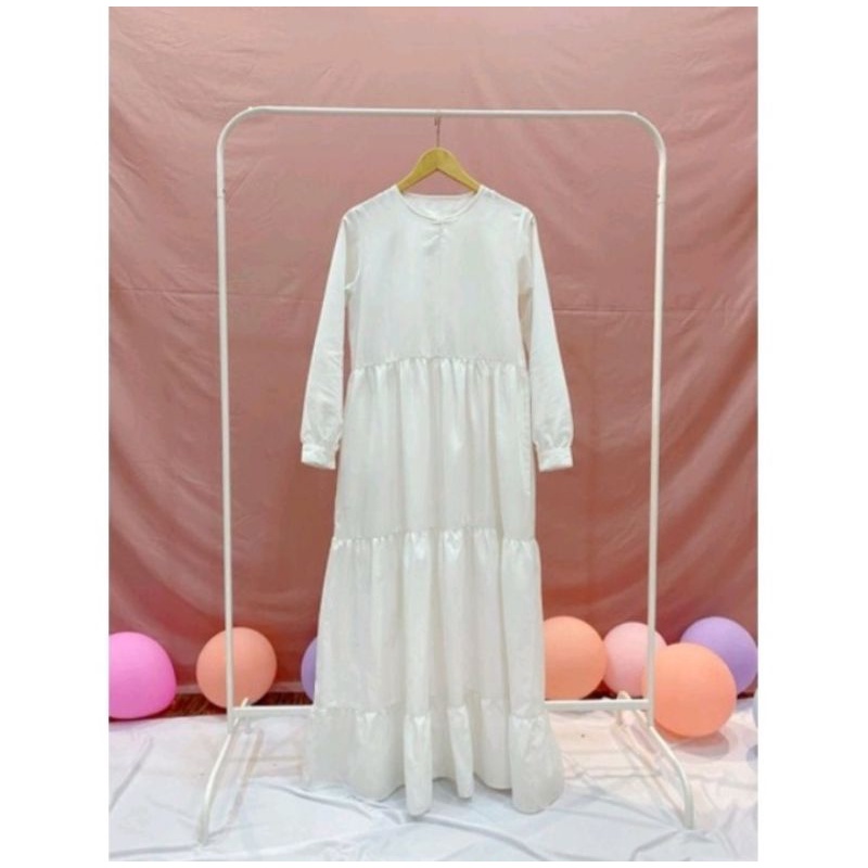 Basic dress putih by greenism size m