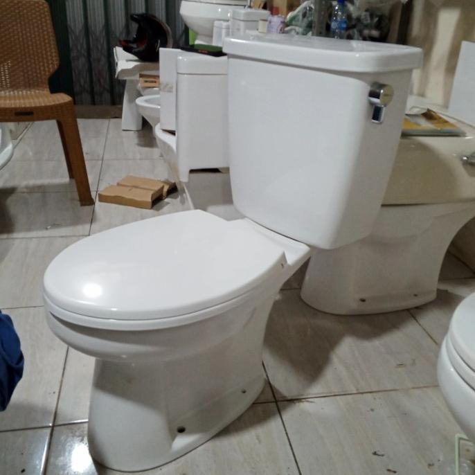 COD closed kloset toilet duduk monoblok toto engkol samping