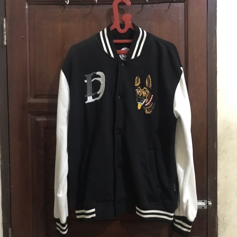 Drop dead varsity