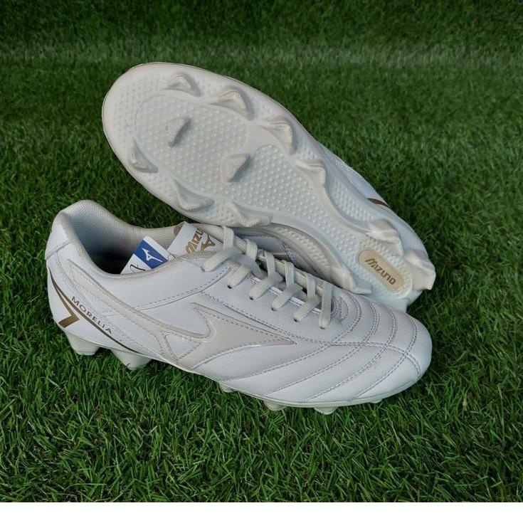 (SALE) Sepatu bola mizuno