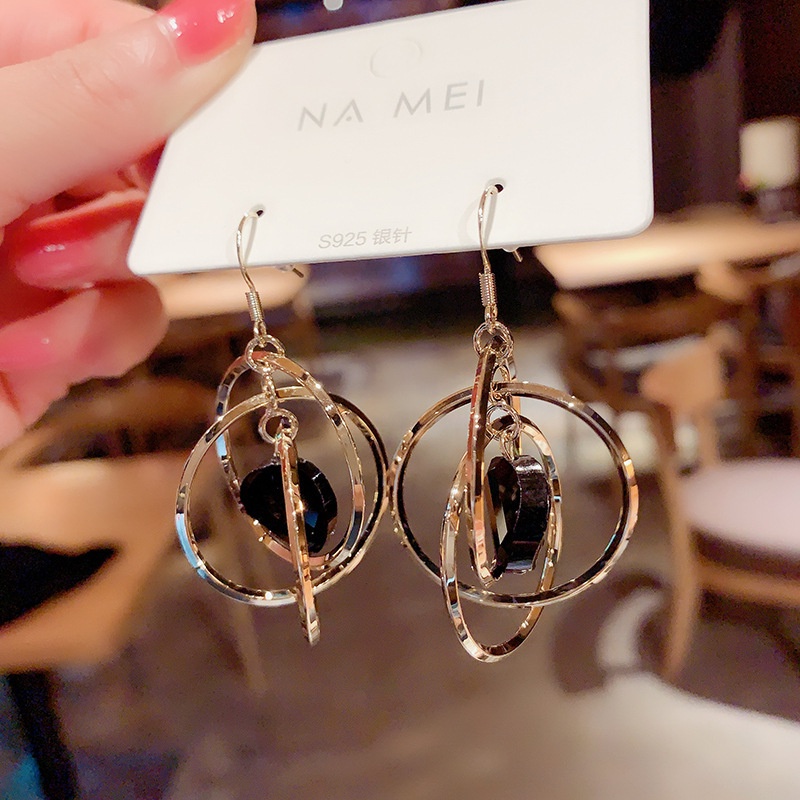 Anting Bulat Gaya Retro Korea Untuk Wanita