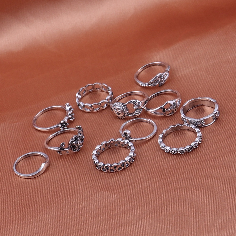 11pcs / Set Cincin Aneka Bentuk Gaya Retro Untuk Wanita