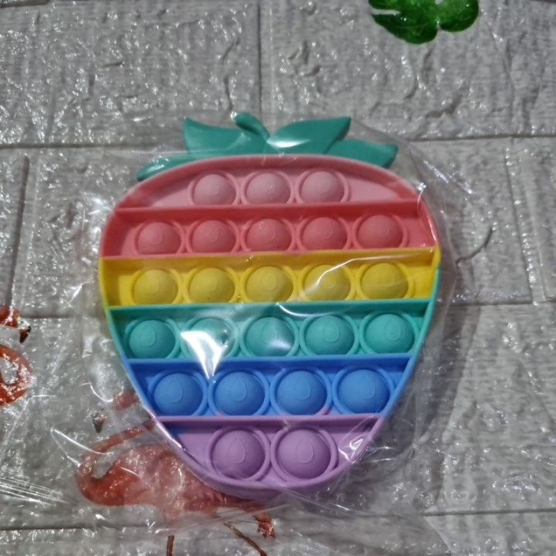 POP IT FIDGET TOY / POP IT PREMIUM ADA EMBOSSNYA / POP IT MURAH / POP IT FIDGET TOYS-Stroberi rainbow