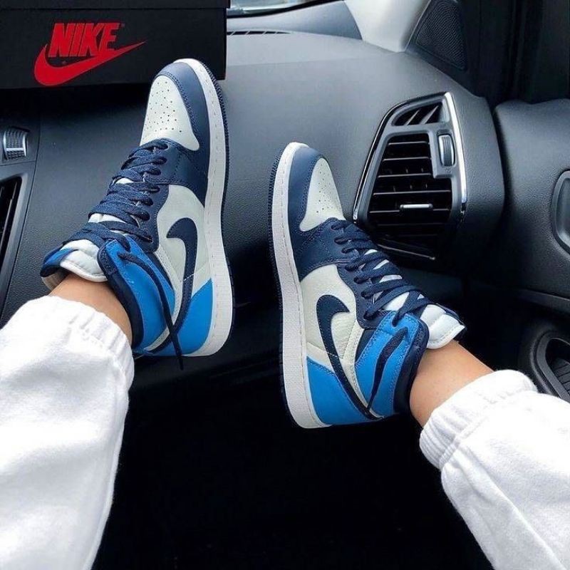 Sneakers Cewek Cowok Sepatu Pria Wanita Nike Air Jordan 1 High Obsidian