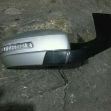 spion ertiga kanan sein