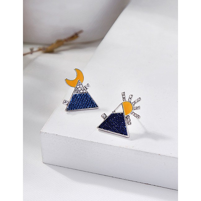 LRC Anting Tusuk Fashion Denim Blue Triangular Sun Moon Denim Blue Contrast Earrings D84690