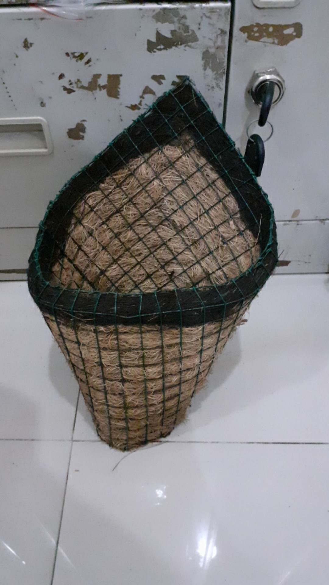 Pot Tempel / Pot Sabut Kelapa / Pot Anggrek / Pot Serabut Kelapa / Media Tanaman Anggrek