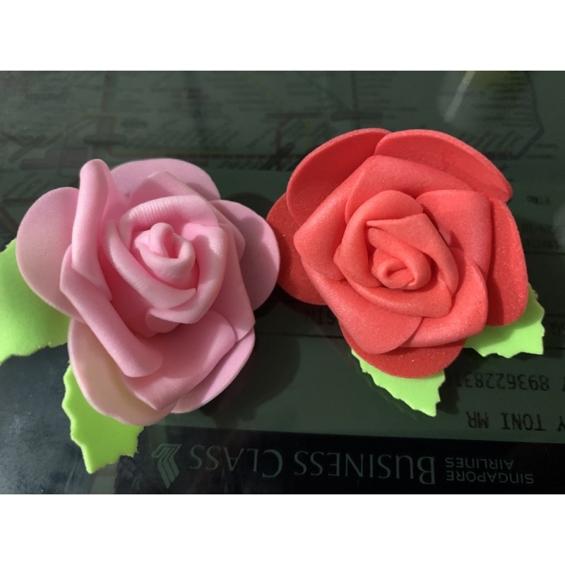 

bunga rose gabus untuk hiasan kue pengantin/ultah