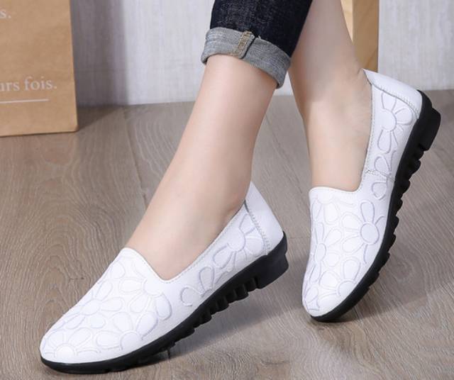 Sepatu wanita import slip on