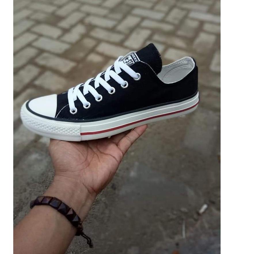 Super Sale Sepatu Sneakers Converse All Star Sepatu Sekolah Hitam Putih Classik