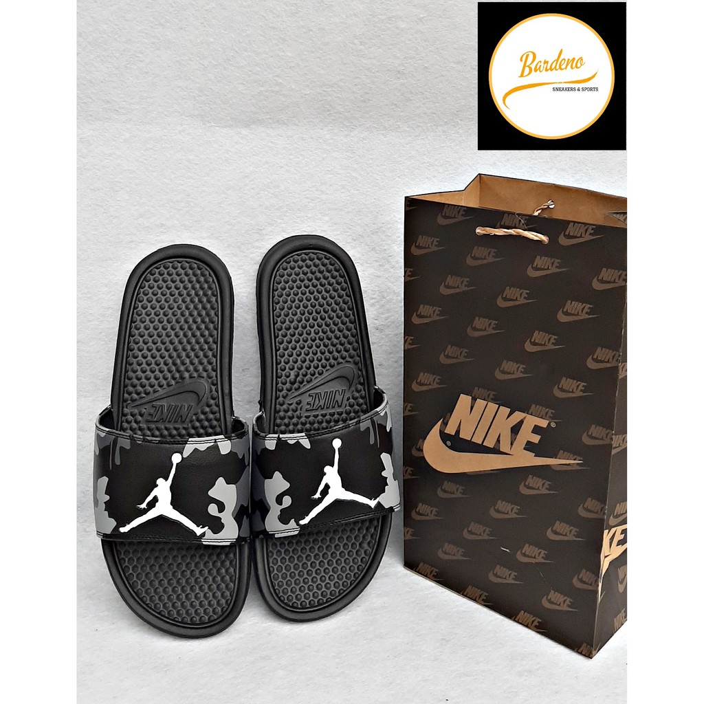 harga sandal slip on nike