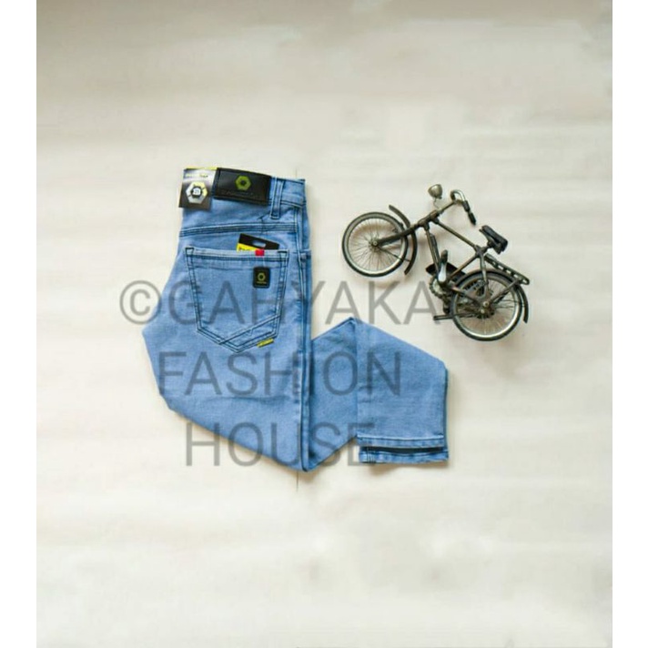 CELANA JEANS ANAK TANGGUNG 8-15 TAHUN SIZE 24-25-26 BAHAN 14 OZ TEBAL MELAR DAN ADEM MADE IN BANDUNG