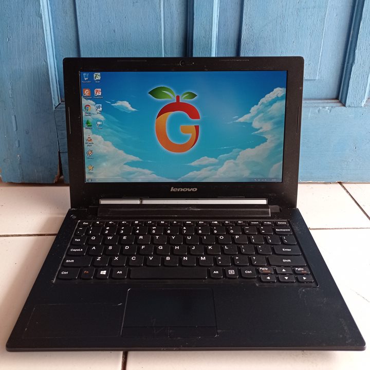 Lenovo S210 Hitam 12 inch RAM 2GB HDD 500GB Windows 7 Netbook Second
