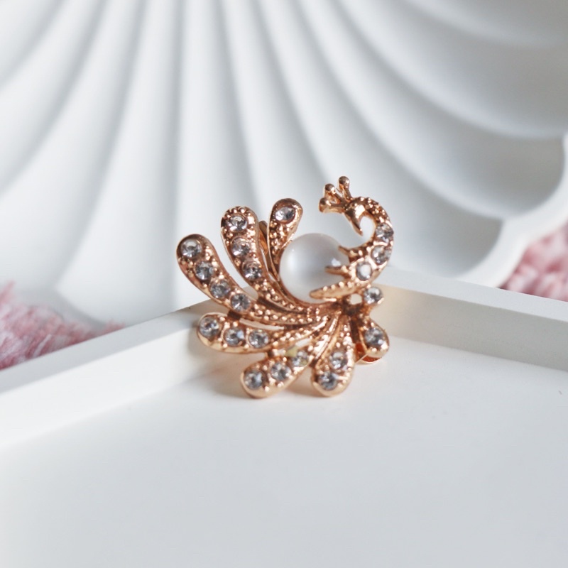 Bros Merak Angsa Pita Kupu Bunga Apel cherry Capung bros Part 2/ Bros Jilbab / Bros Hijab / Bros Dada / Bros Laris / Brooch-Mindu merak gold