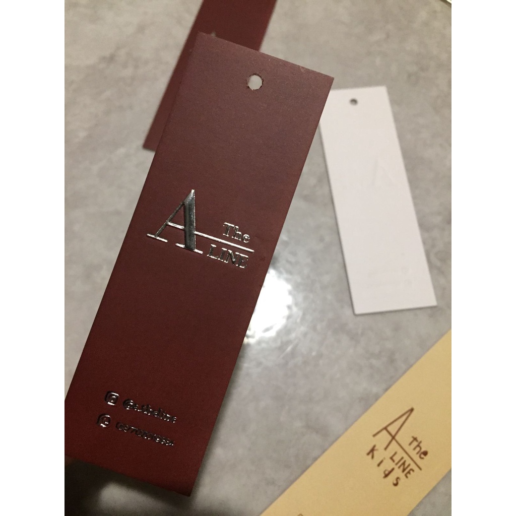 

Hangtag Exlusive Premium Emboss & hot print foil