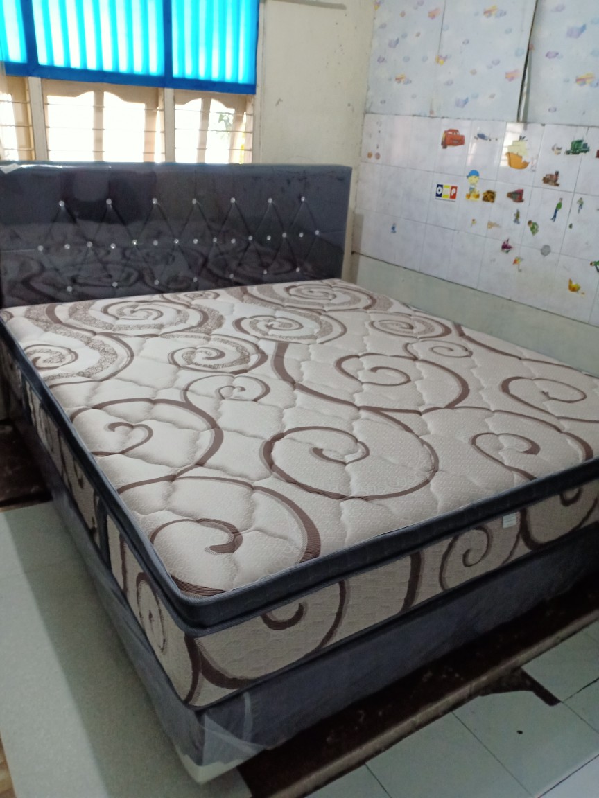 Spring Bed Romance Feelings Plush Top 180 X 200 Hb R Omeo Full Set