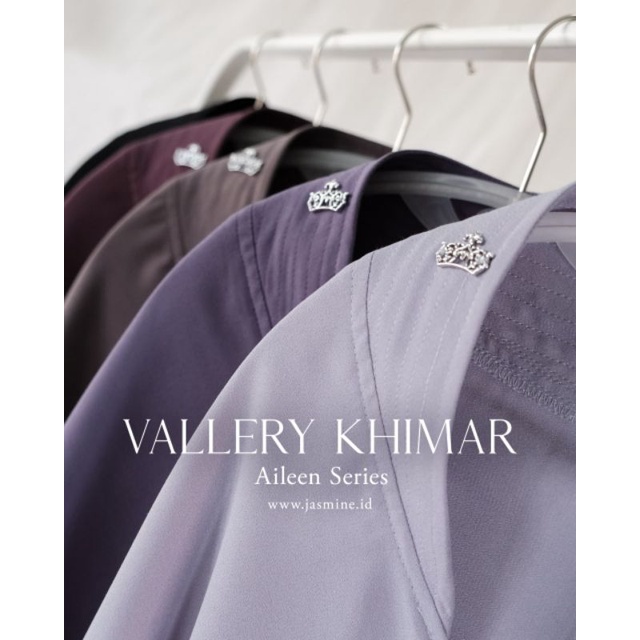 Khimar Vallery Set Aileen Dress by Jasmine Lidiahadiwinoto