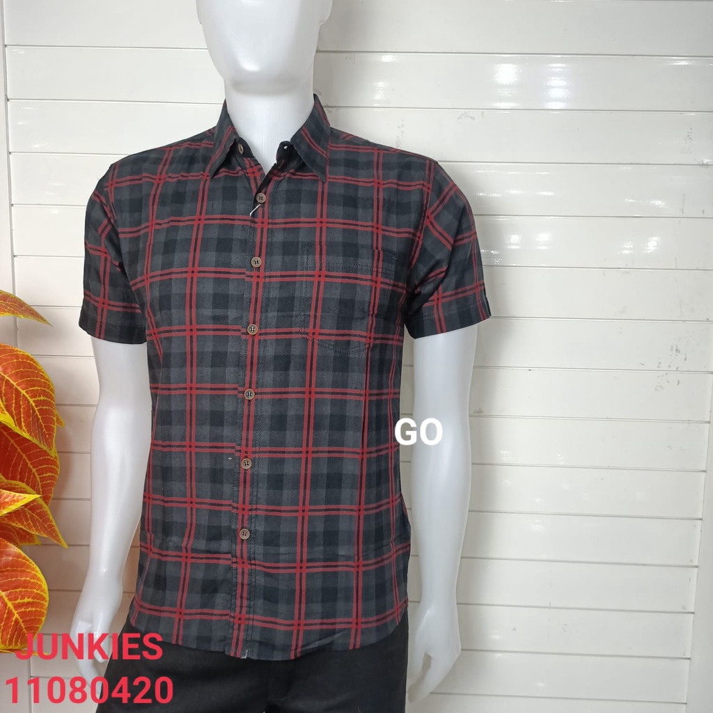 gof MAXMILLIAN KEMEJA PRIA JUNKIES Kemeja casual kemeja lengan pendek