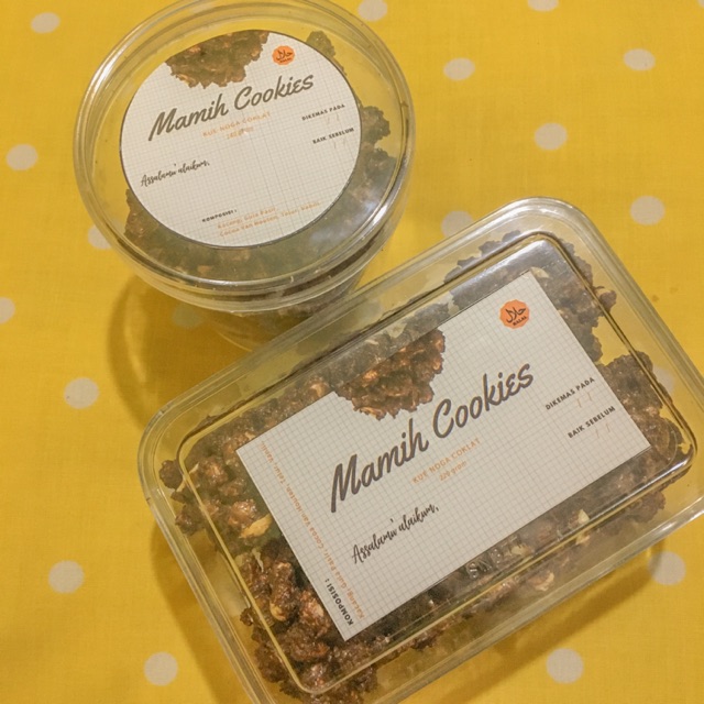 

Kue Noga Coklat