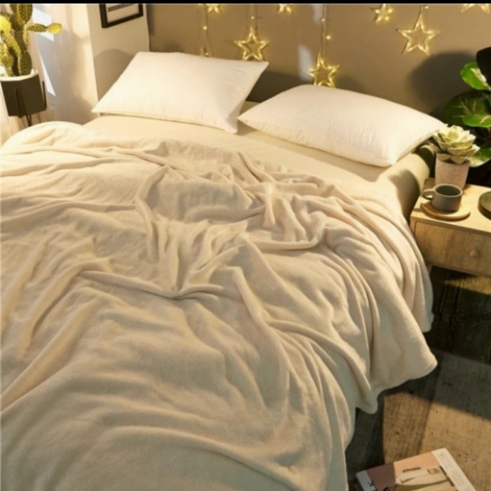 Selimut Polos Dewasa 160X200 Putih - Putih Murah