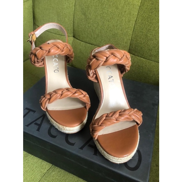 Wedges staccato