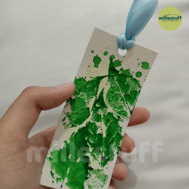 

Bookmark / Pembatas Buku Natural Handmade