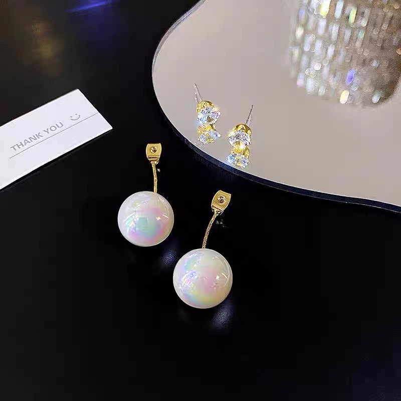 YEEZII Set Anting Liontin Mutiara Besar Hypoallergenic Warna Emas Gaya Elegan Untuk Wanita