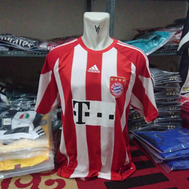Jersey Retro A3 AAA Bayern Munchen home 2010 (L only)