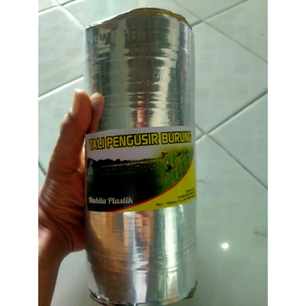 Tali perak pengusir burung