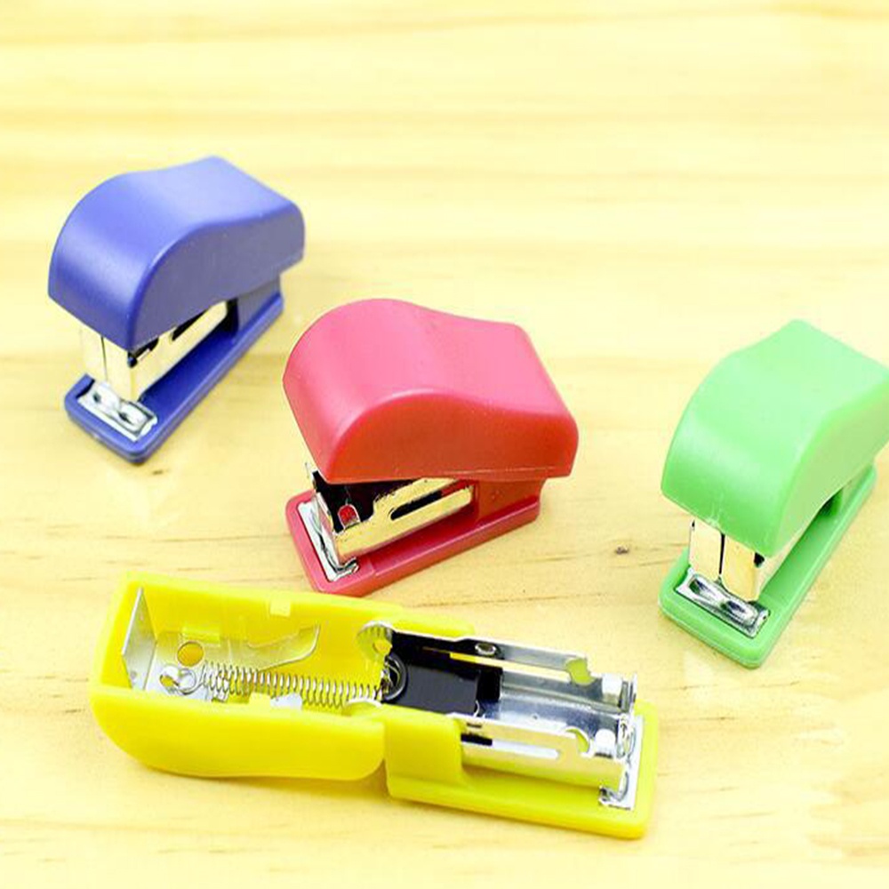 【COD Tangding】Creative Stationery Stapler Mini Uses Size 10 Small Stapler Without Staples