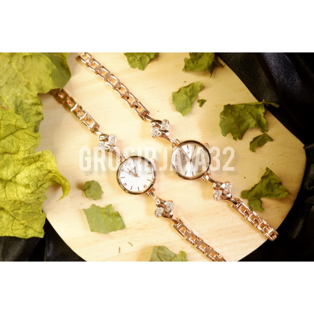 Jam Tangan Sheril Quartz Analog Model Gelang Aksen Berlian Imitasi Mewah Untuk Wanita