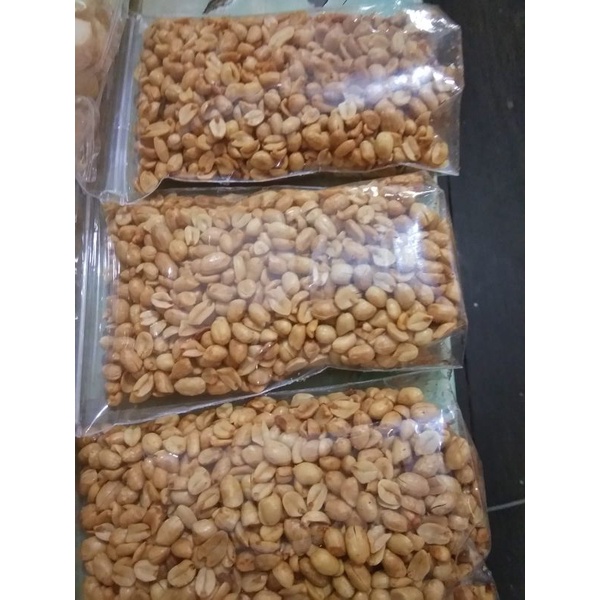 

kacang bawang goreng